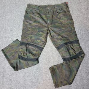 True Religion Biker Jeans Mens 31x34 Green Camo Rocco Relaxed Skinny Pant